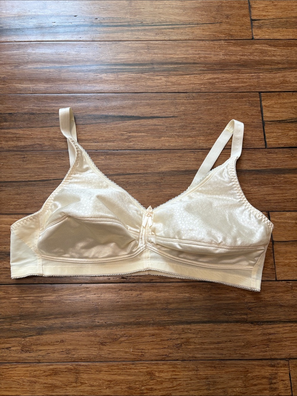 Jodee 2575 Beige Surgical Soft & Smooth Mastectomy Bra Size 42B Wireless